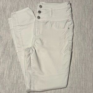 refuge Jeans Women's Size 6 / White High Rise Skinny 3 Button Stretch Denim